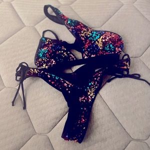 Multi-Color Size L shimmer swimsuit